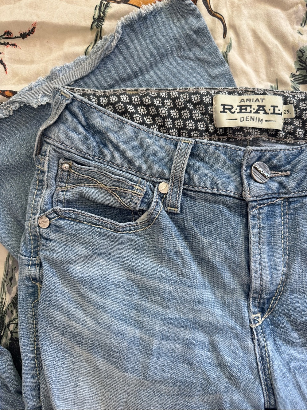 Ariat Women’s Raw Hem Flare Jeans | 29L 🤎